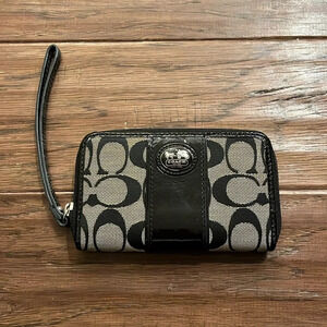 Coach Signature Accordion Zip Wallet